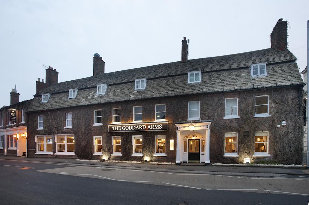 The Goddard Arms Hotel 3*